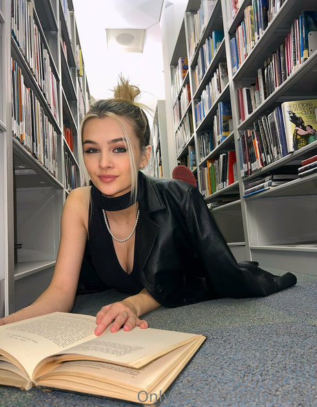 lilyhosea leaked onlyfans pics