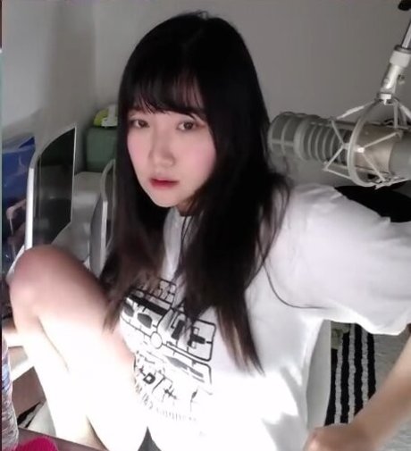 AriaSaki only fans xxx