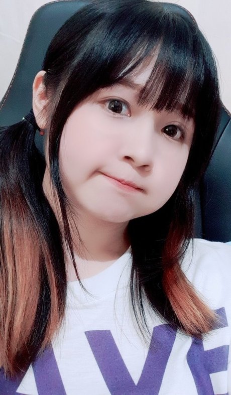 Clarissa Punipun onlyfans leaked