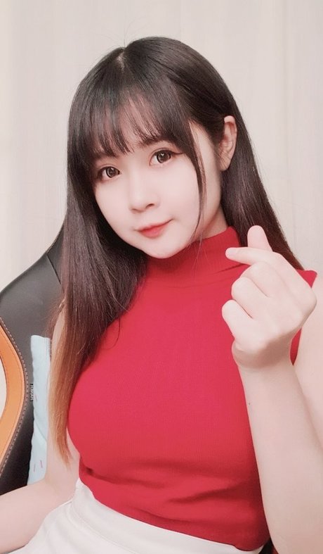 Clarissa Punipun onlyfans leaked tits