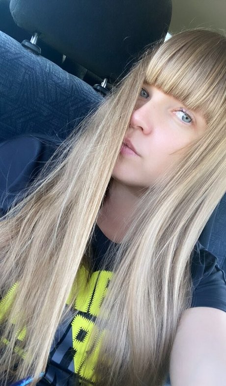 rude in life nude onlyfans pics