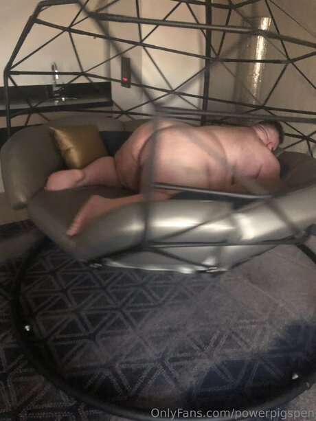 Powerpigspen onlyfans nude pics