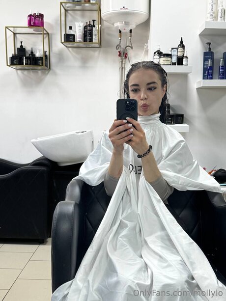 Mollylo onlyfans pics nude