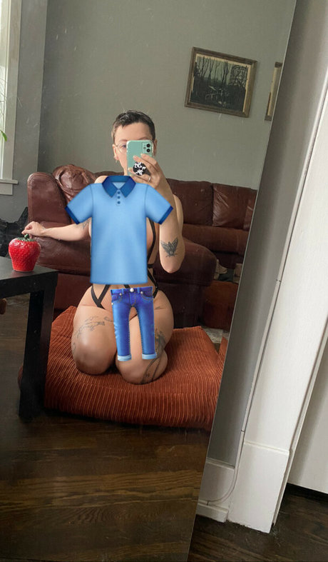 Pleasequietdown strip onlyfans