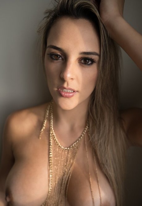 Heloine Moreno onlyfans leak nudes