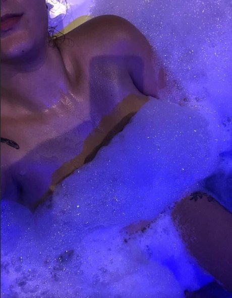 Lary Nascimento onlyfans pics leaked