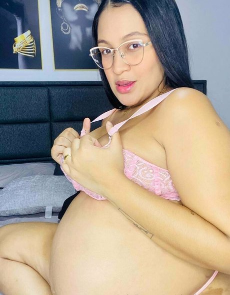 charlottepre is on onlyfans