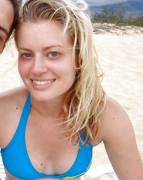 Elyse Willems onlyfans naked porn