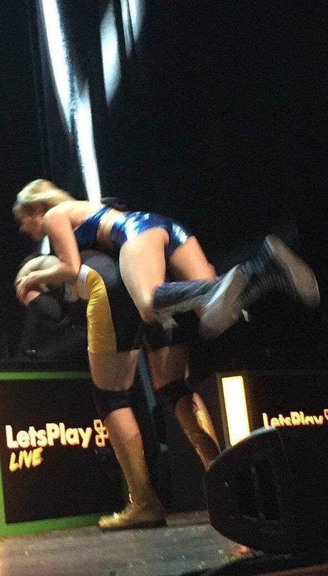 Elyse Willems leaked onlyfans