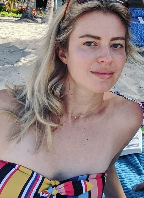 Elyse Willems onlyfans free content