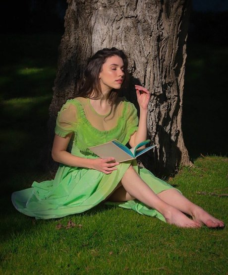 Grace Caroline Currey onlyfans nude tits