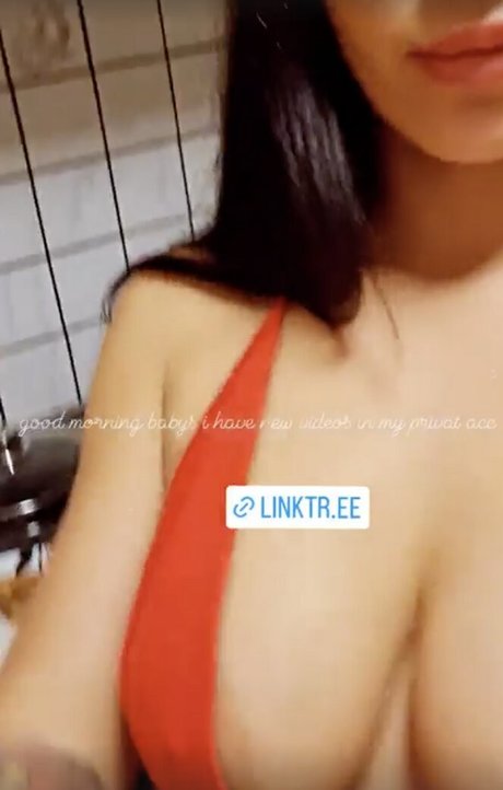 missafroditax onlyfans nude tits