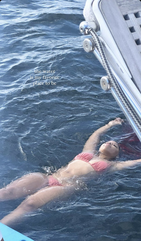 Chloe Bailey onlyfans ass