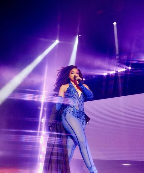 Chloe Bailey sexy onlyfans