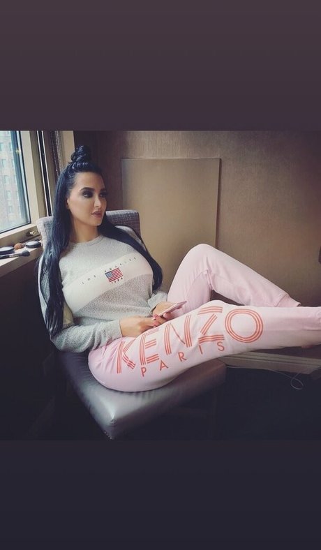 amyanderssen onlyfans nude porn