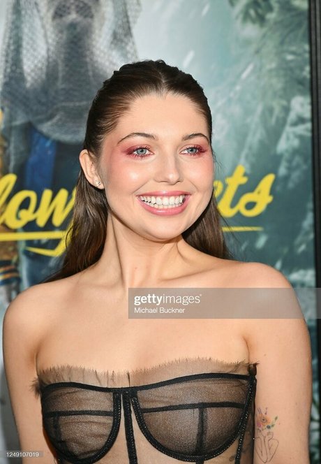 Sammi Hanratty porn only fans