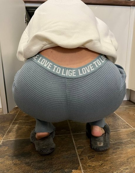 curvykatie 1991 leaked onlyfans photos