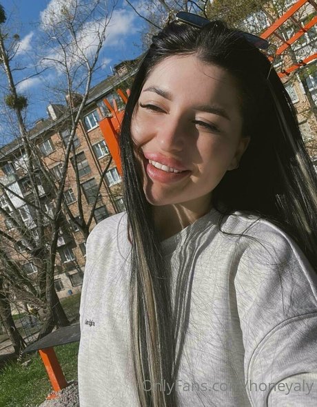 honney aly onlyfans leak sex