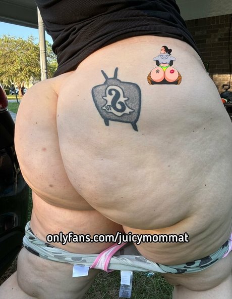 JuicymommaT onlyfans leak nudes