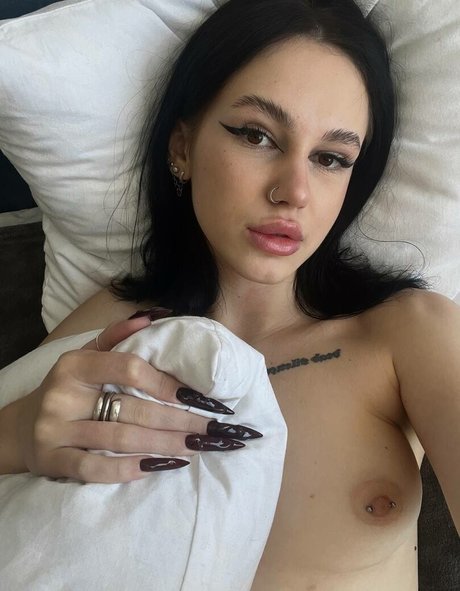 adelebee leaked nudes onlyfans