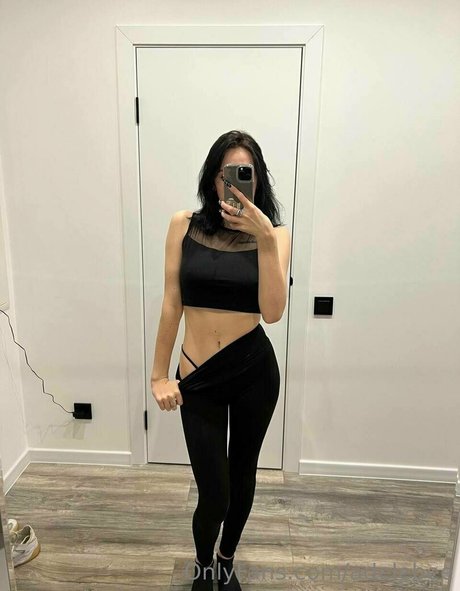 adelebee onlyfans nsfw