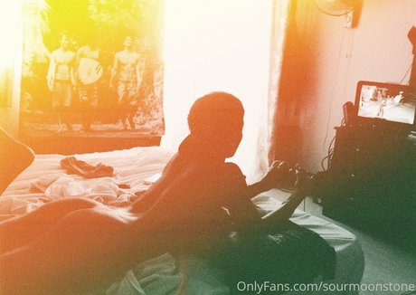 sourmoonstone onlyfans sex leaked