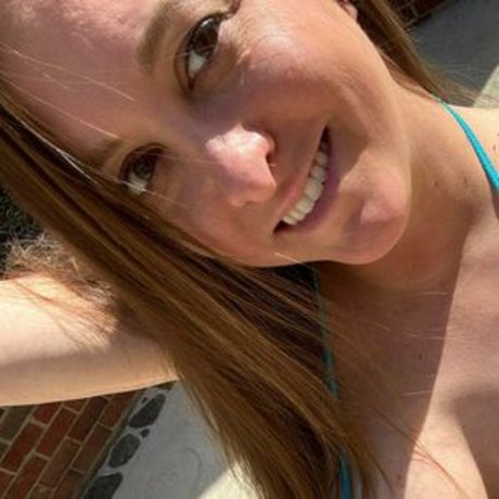 elaysmithfree onlyfans leajs