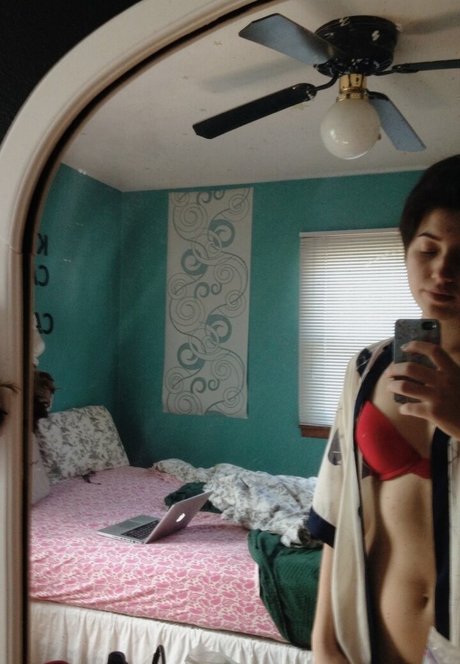 Slight Sounds onlyfans leaked photos