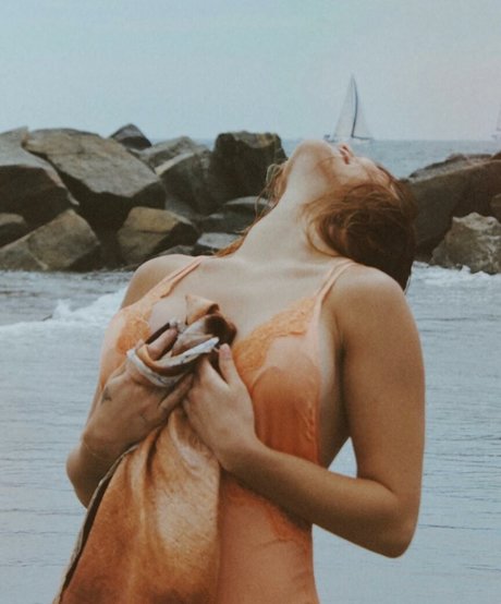 Paris Berelc nude leak onlyfans