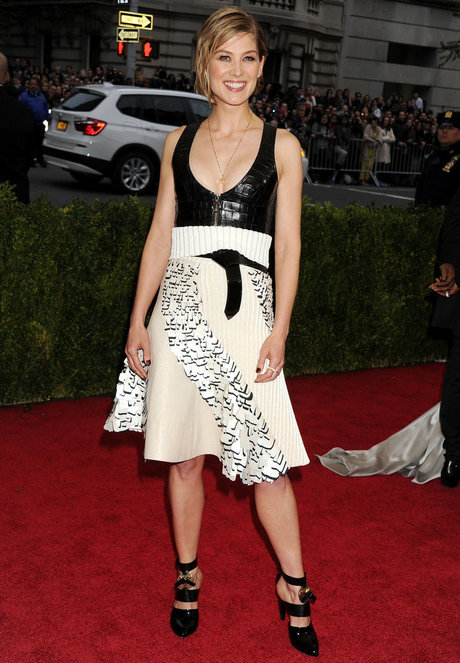 Rosamund Pike only fans pictures