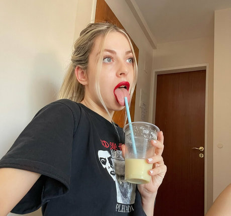 emmagarciaa onlyfans content