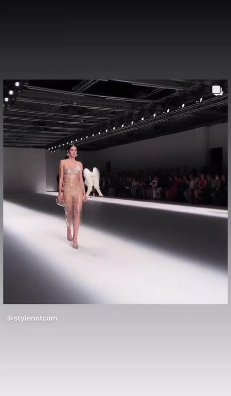 Amelia Gray Hamlin onlyfans naked