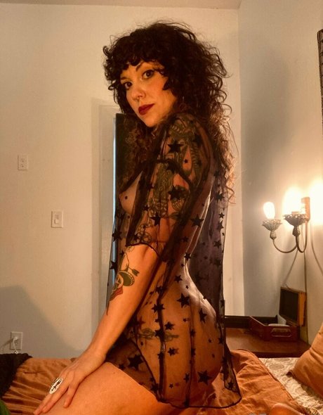 forwardfarewell topless onlyfans