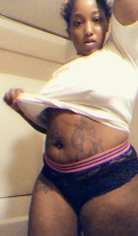 volaprettykitty only fans photos