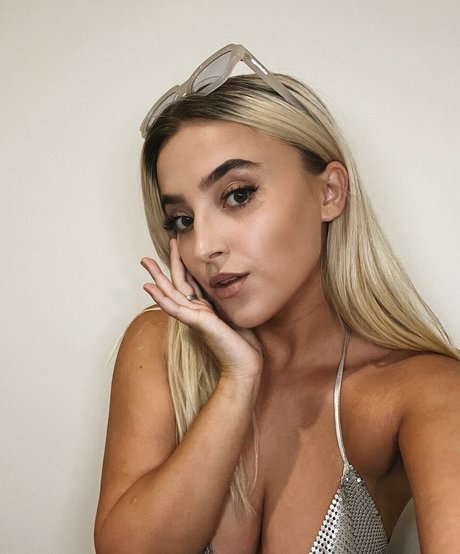 Lavender Baj naked only fans