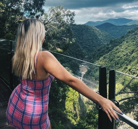 Lavender Baj nude only fans leaks