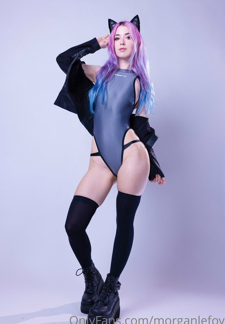 black midget onlyfans hot sexy selfie