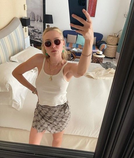 Dakota Fanning leaked onlyfans pictures