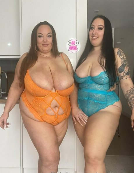 aprilfoxxxx free onlyfans