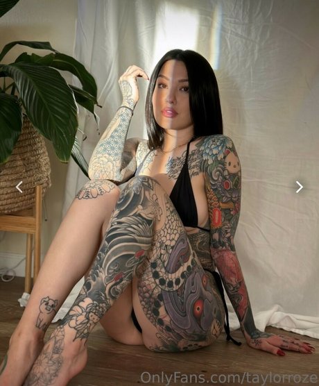 Taylor Roze onlyfans model photos