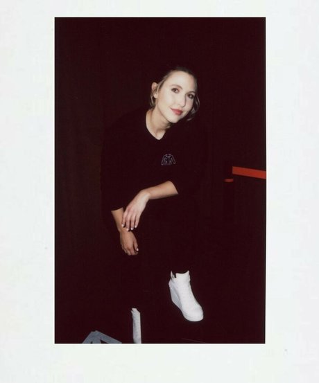 Taylor Tomlinson onlyfans free