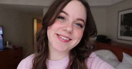 SarahKey onlyfans pics