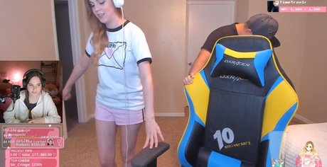 SarahKey Profile pic