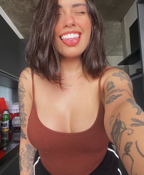 Vitoria Marcilio onlyfans keak