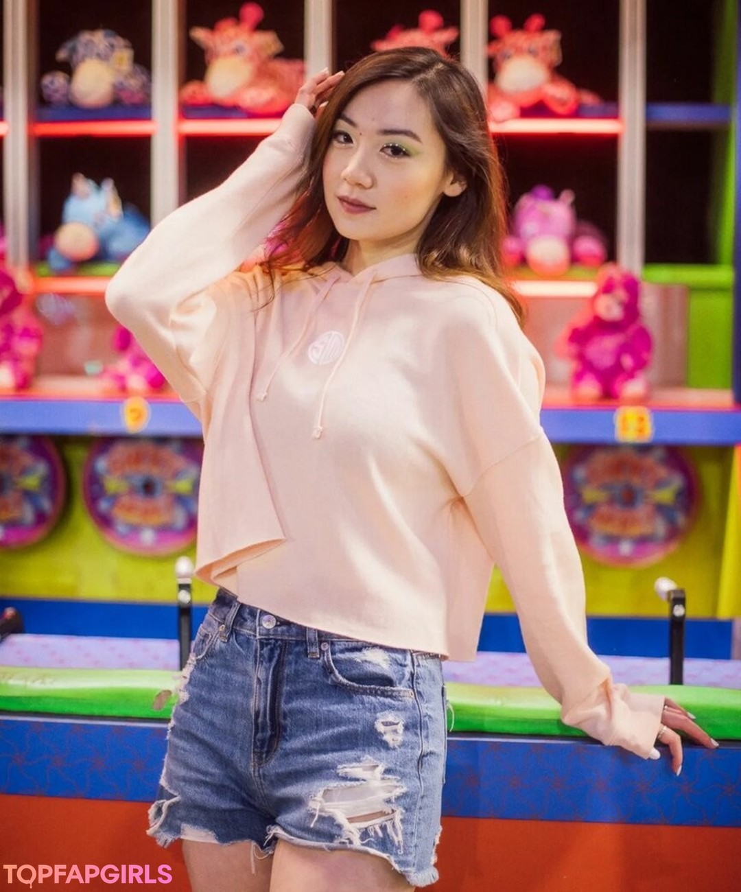 issfanfan onlyfans strip tease