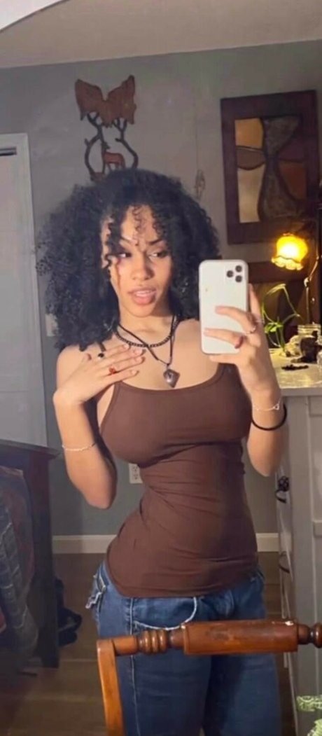 Aaliyeezy onlyfans nudes leaks