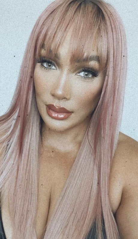 blonde strip onlyfans hd render