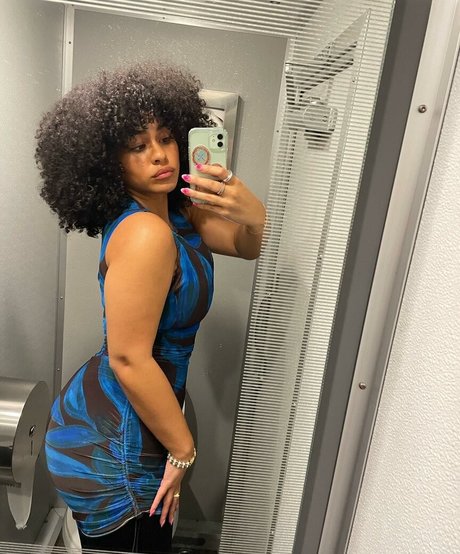 Raina Morris onlyfans content leaked