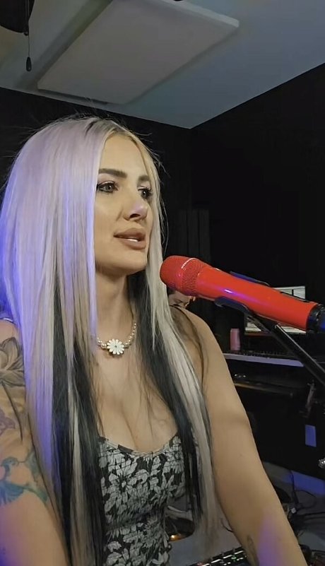 Addie Nicole Amick leak only fans