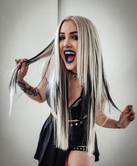 Addie Nicole Amick Profile pic